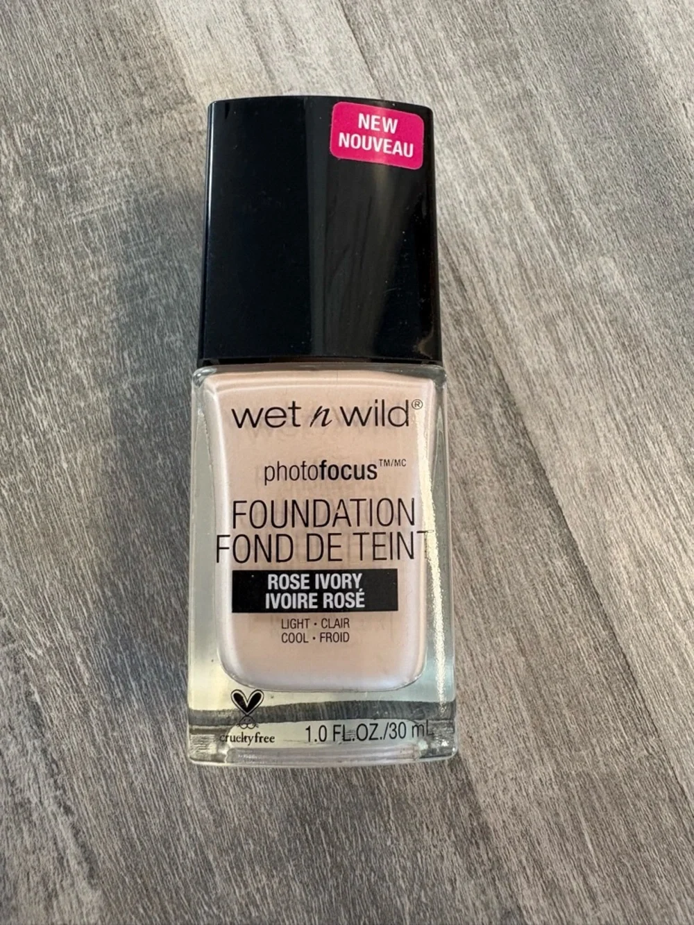 Two wet n wild Photo Focus Foundation - Rose Ivory (Light)